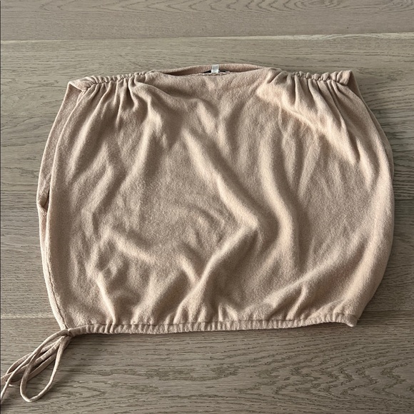 The Sei Beige Knit Sweater - Picture 1 of 6